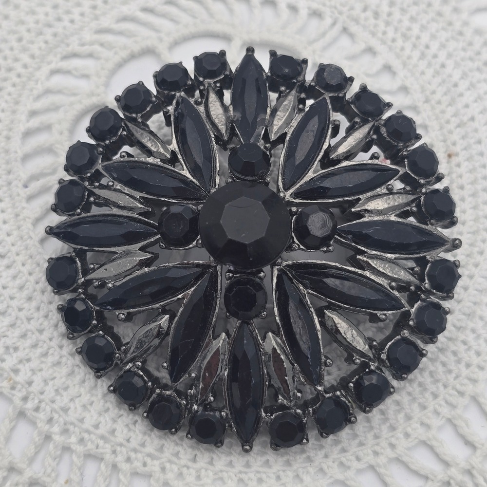 Vintage Black Rhinestone Starburst Brooch Gunmetal Tone Round Pin 2 Inch
